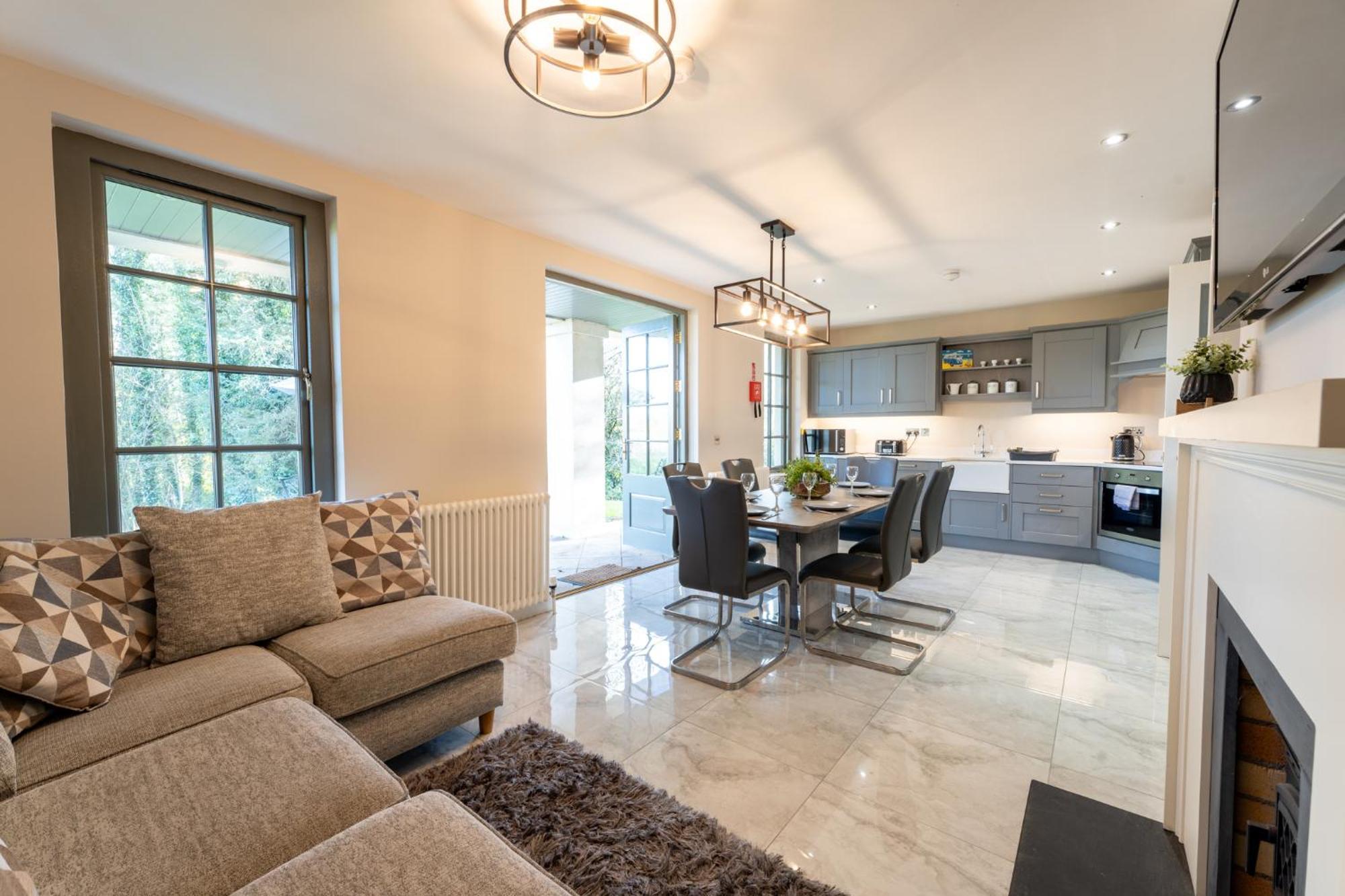 Holiday home Escape Ordinary At Lough Erne Golf Village *